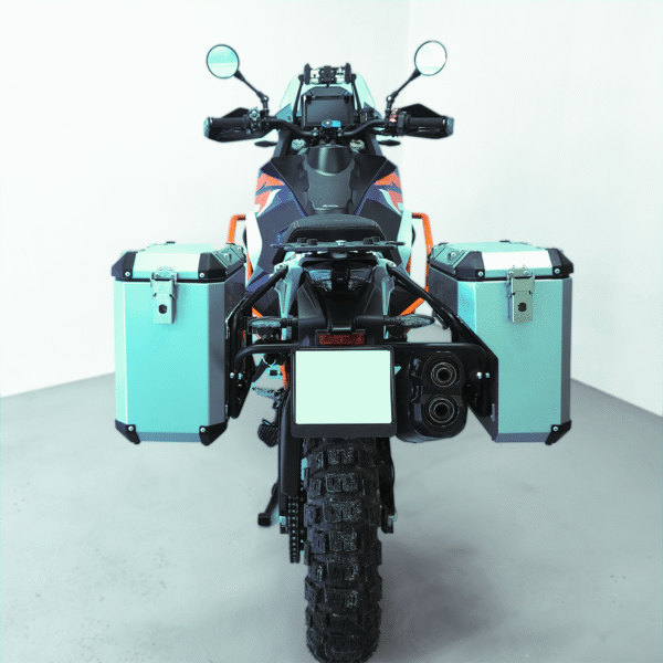 m srebrne Maletas laterales APDURO asimétricas para KTM 1290 SA 2021+ con anclajes