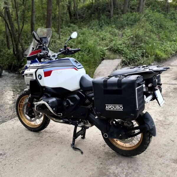 Alforjas semirígidas Apduro BMW R 1300 GS y ADV para anclaje original BMW